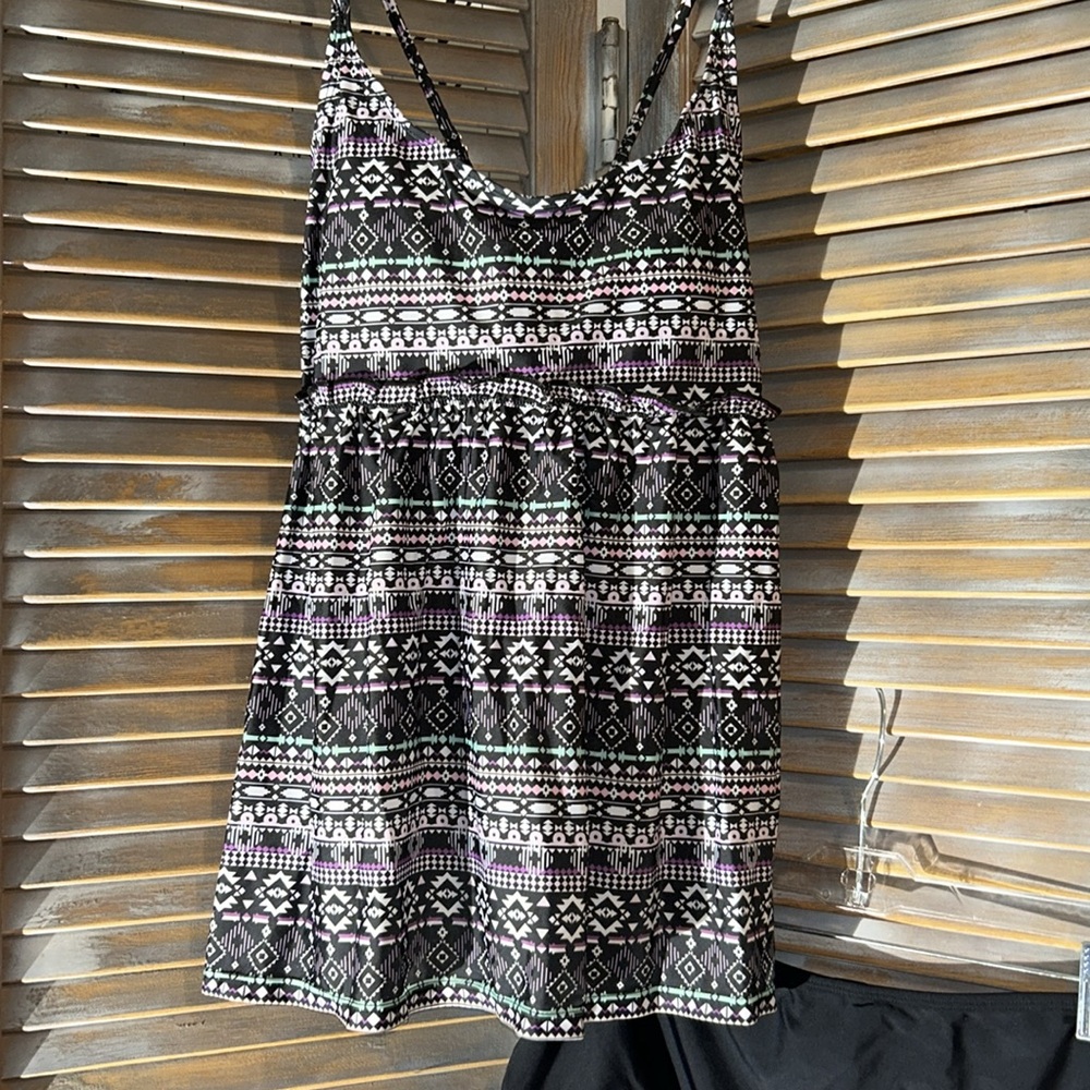 Swimsuit - Picture 2 of 4